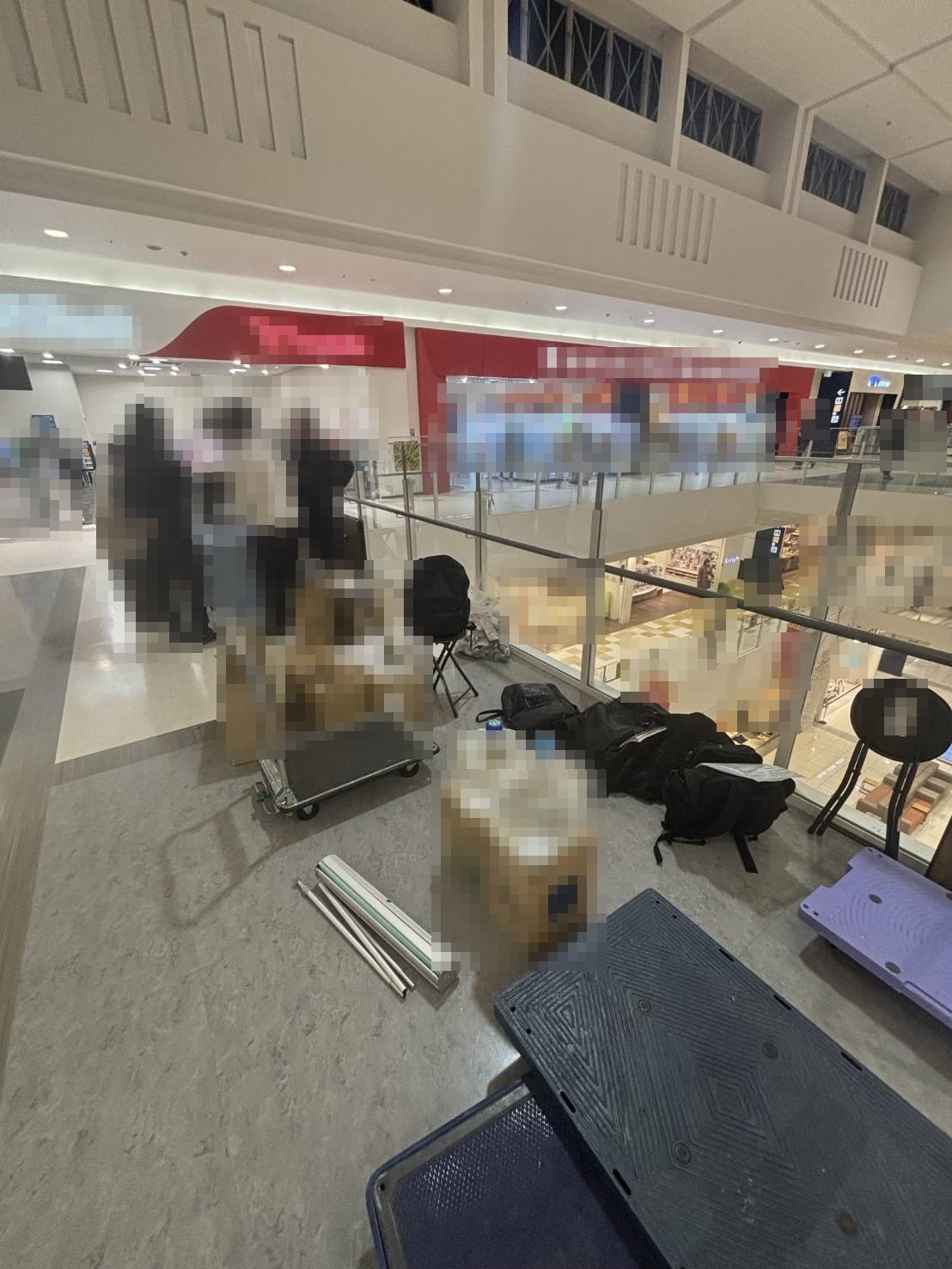 イベントブースでの接客風景
