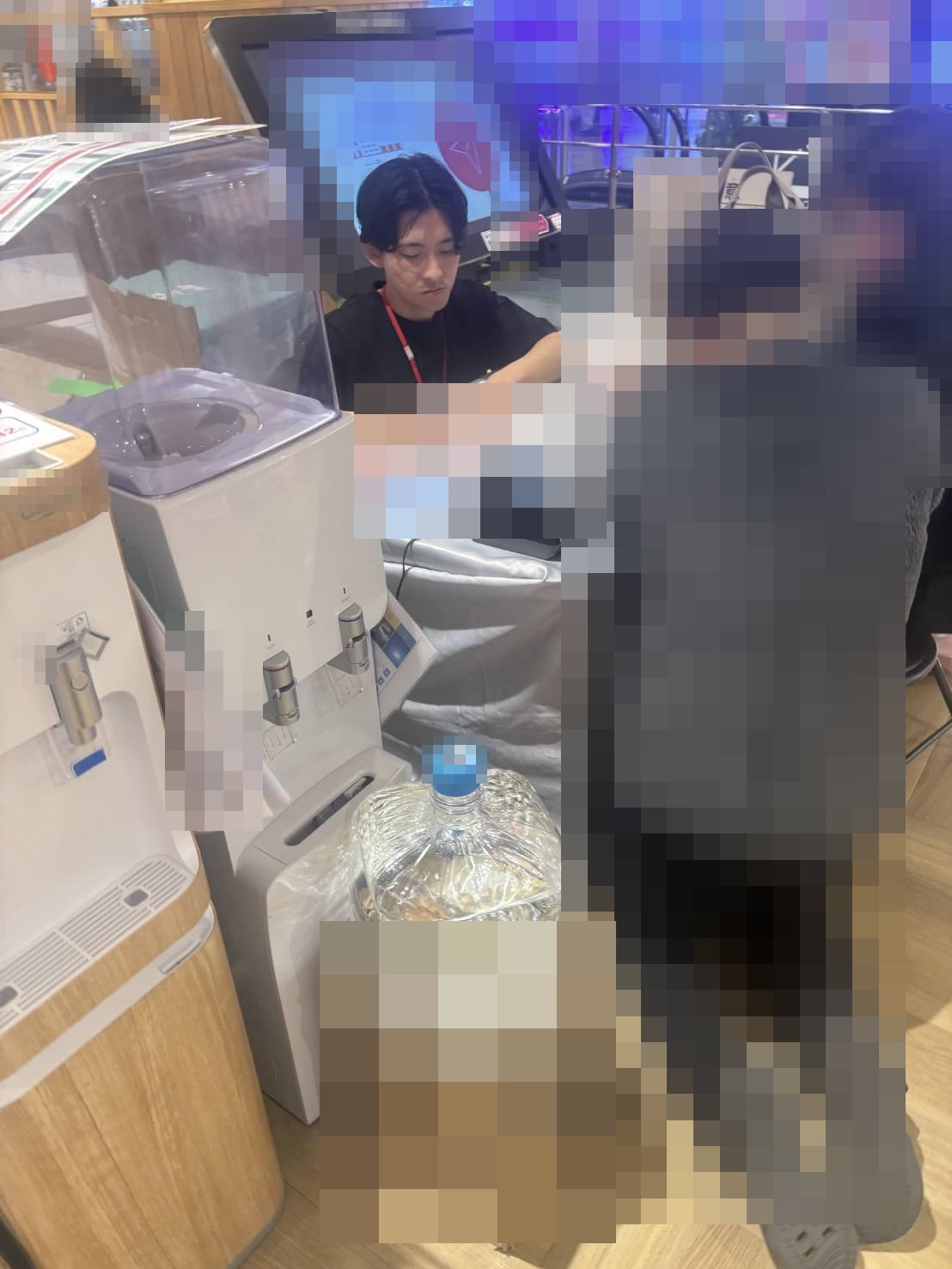 催事出展中のウォーターサーバー展示ブース